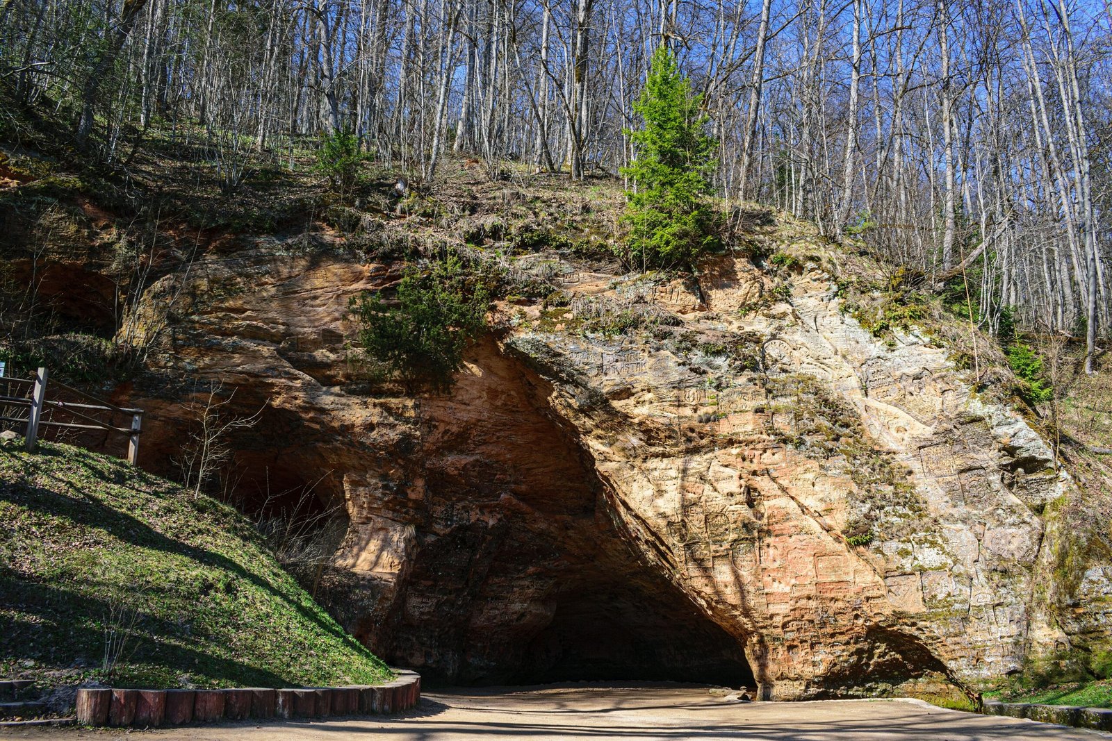 Gutman's Cave