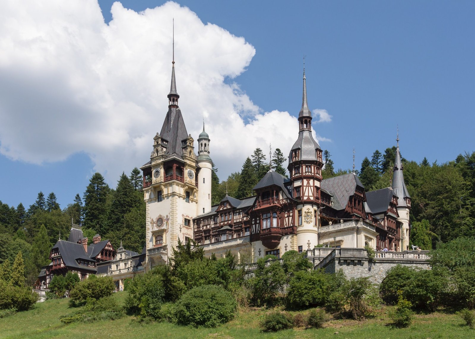 Sinaia Day Trip from Bucharest: 2026 Guide & Itinerary